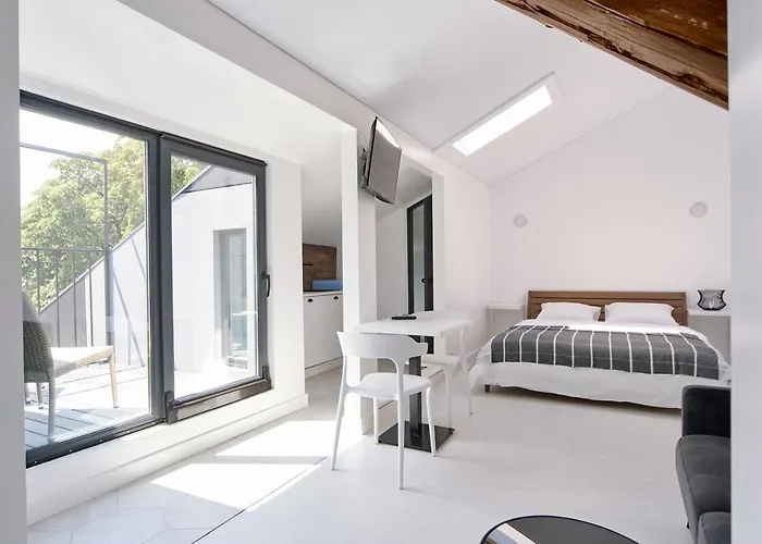 Διαμέρισμα White Door Mansard Heart Of 2