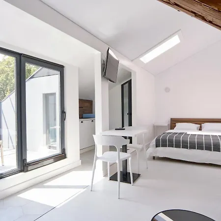 Apartman White Door Mansard Heart Of 2