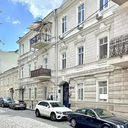 White Door Mansard Heart Of 2 Apartman *